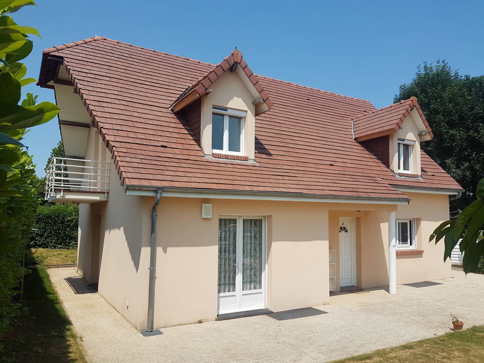 Recherche appartement à louer en rez de jardin Pont de l'Arche 27340