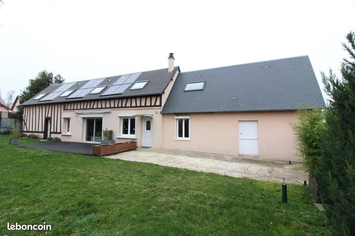 Appartement F2 à louer dans petite copropriété Saint-Pierre du Vauvray 27430