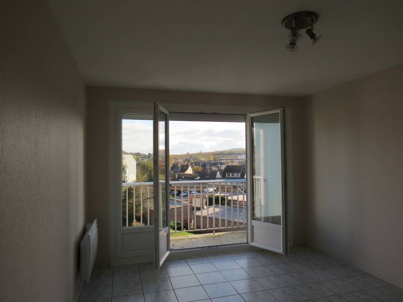 Achetez un appartement F3 avec 2 balcons proche du centre ville de Louviers