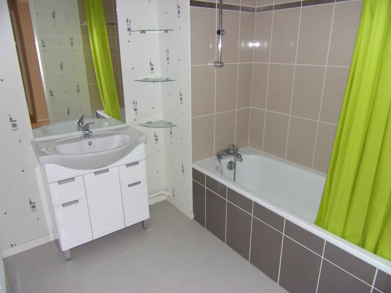 Appartement 3 pièces avec salle de bains