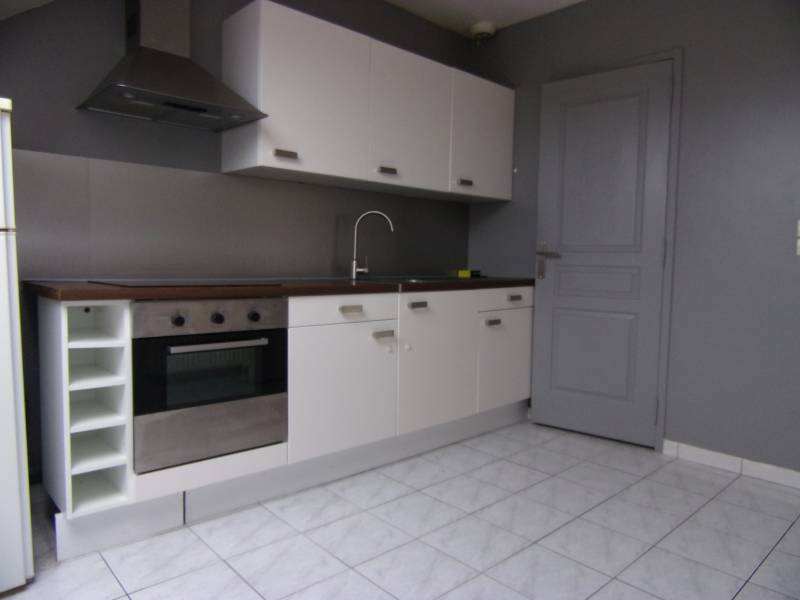 A vendre appartement F4 LOUVIERS 27400 avec cuisine aménagée / équipée