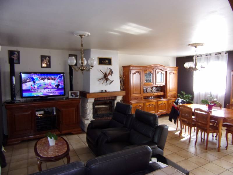 A vendre à LERY 27690 maison traditionnelle avec grande pièce de vie