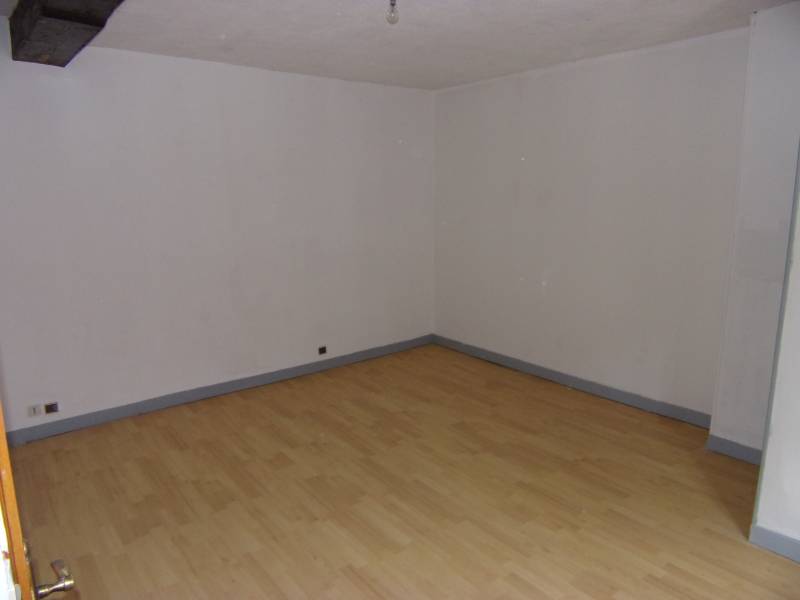 A vendre à PONT DE L'ARCHE 27340 avec chambre