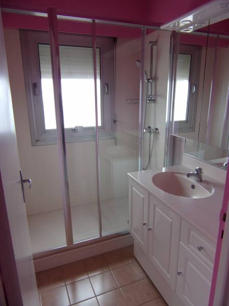 A vendre à LOUVIERS 27400 appartement F2 avec salle d'eau rénovée