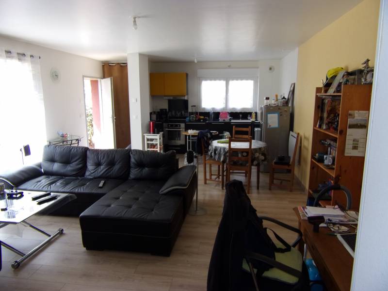 A vendre à VAL DE REUIL 27100 appartement F2 de plain pied