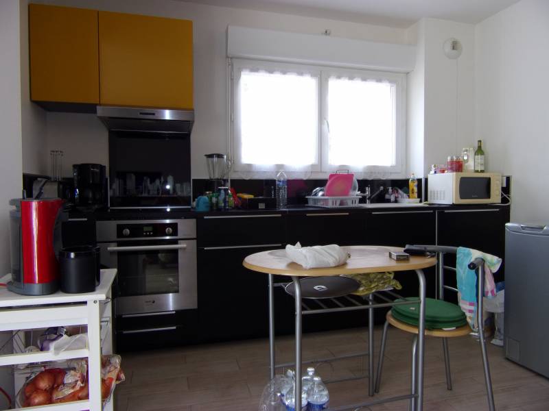 A vendre à VAL DE REUIL 27100 appartement F2 avec cuisine aménagée / équipée