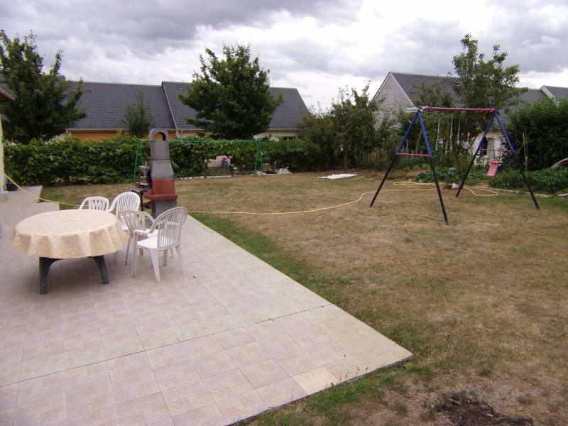 A vendre à VAL DE REUIL 27100 maison individuelle récente avec terrain