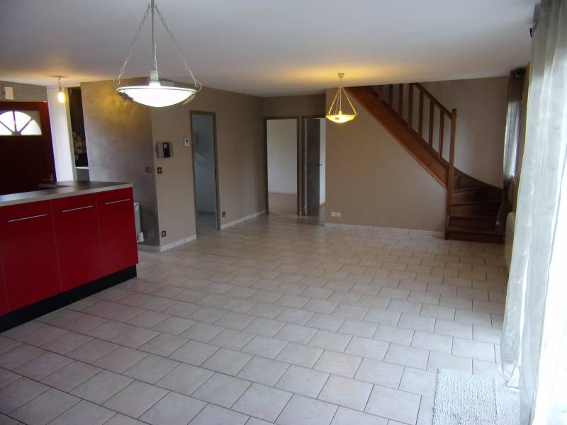 A vendre à LE MANOIR SUR SEINE 27460 maison avec grand séjour / salon