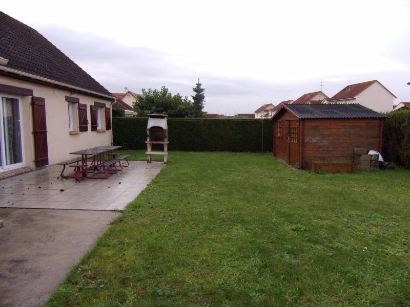 A vendre à LE MANOIR SUR SEINE 27460 maison avec jardin clos