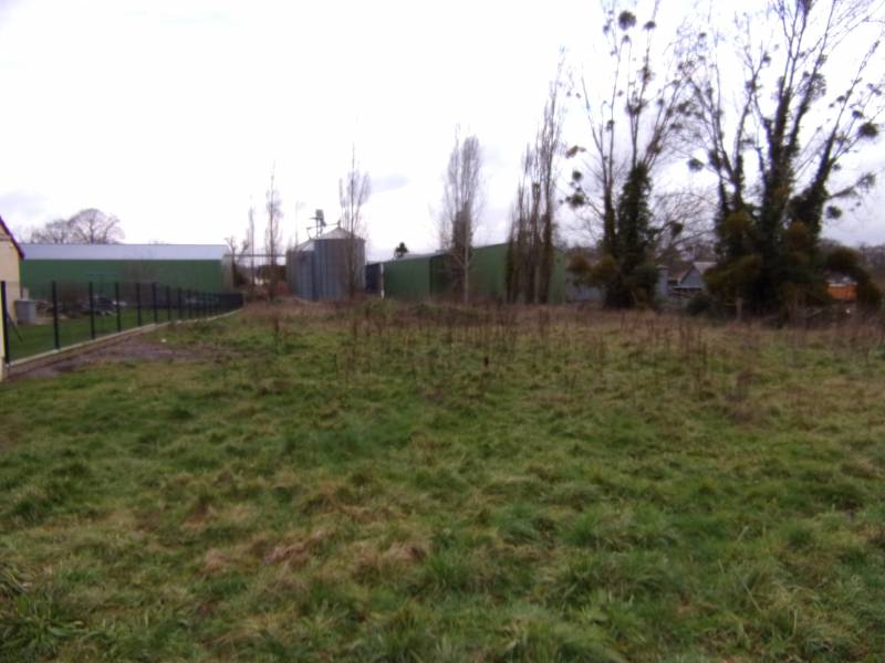 A vendre parcelle à bâtir environnement calme à LA VACHERIE 27400