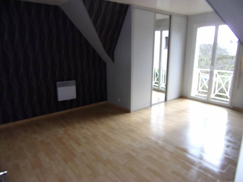 En vente habitation avec 4 chambres à Incarville 27400