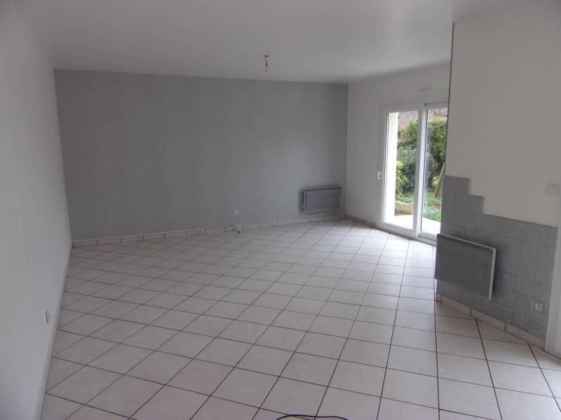 vends maison avec grand séjour à Incarville 27400