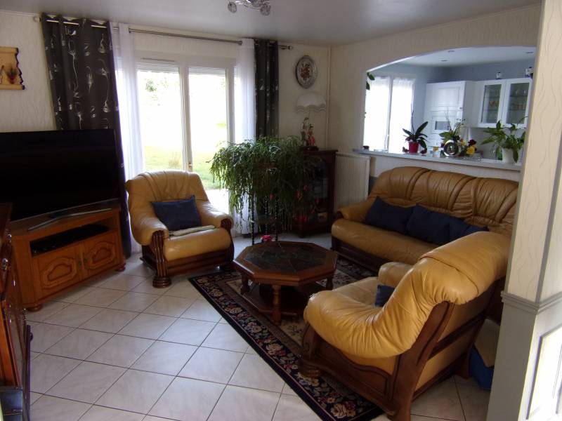 A vendre à LOUVIERS 27400 maison en bon état