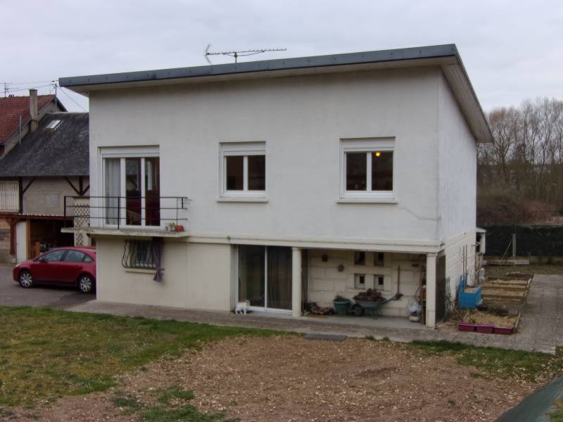 A vendre à LOUVIERS 27400 maison individuelle