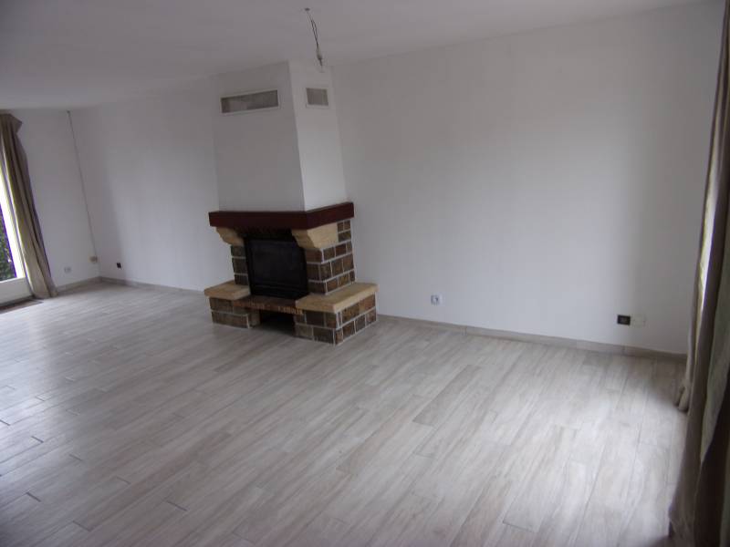 A vendre à LOUVIERS 27400 maison avec pièce de vie ouverte