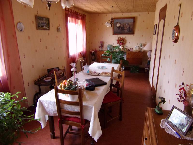 A vendre à PITRES 27590 avec séjour