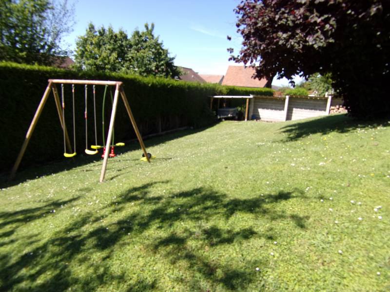 A vendre à ALIZAY 27460 maison avec terrain clos