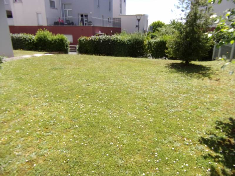 A vendre à VAL DE REUIL 27100 appartement F4 avec grand jardin privatif