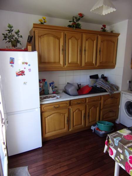 A vendre à VAL DE REUIL 27100 avec cuisine aménagée