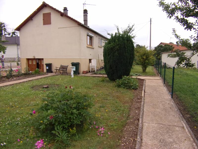 A vendre à PITRES 27590 maison avec sous-sol complet