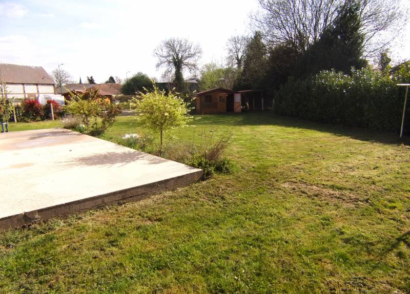 Maison SURTAUVILLE de 2009, jardin - terrasse