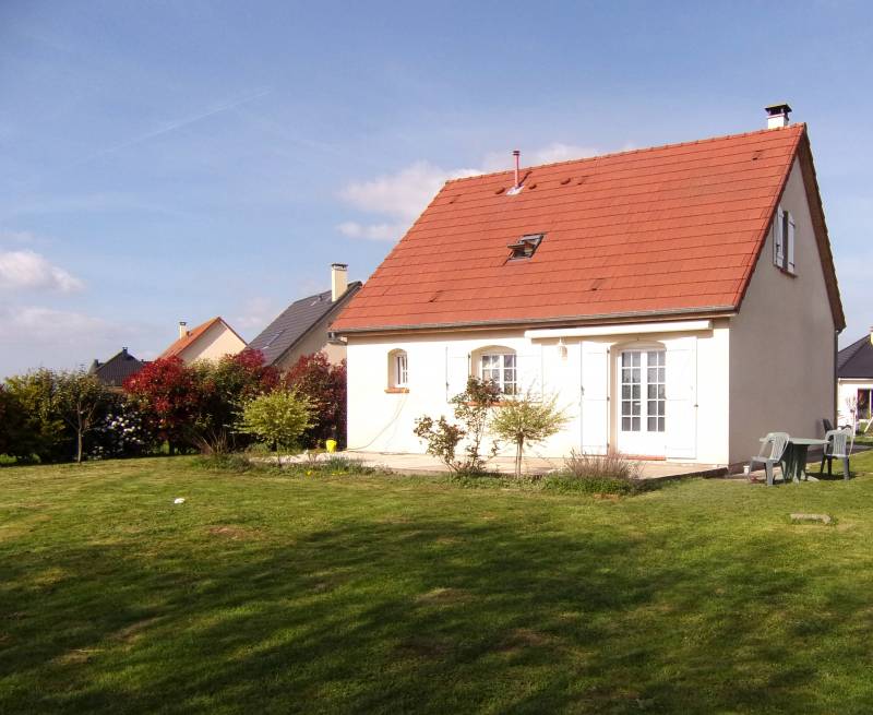 Maison SURTAUVILLE de 2009, jardin