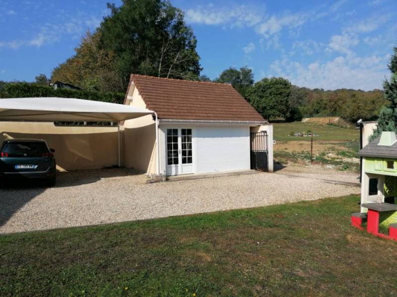 En vente maison fonctionnelle et lumineuse avec dépendances à léry