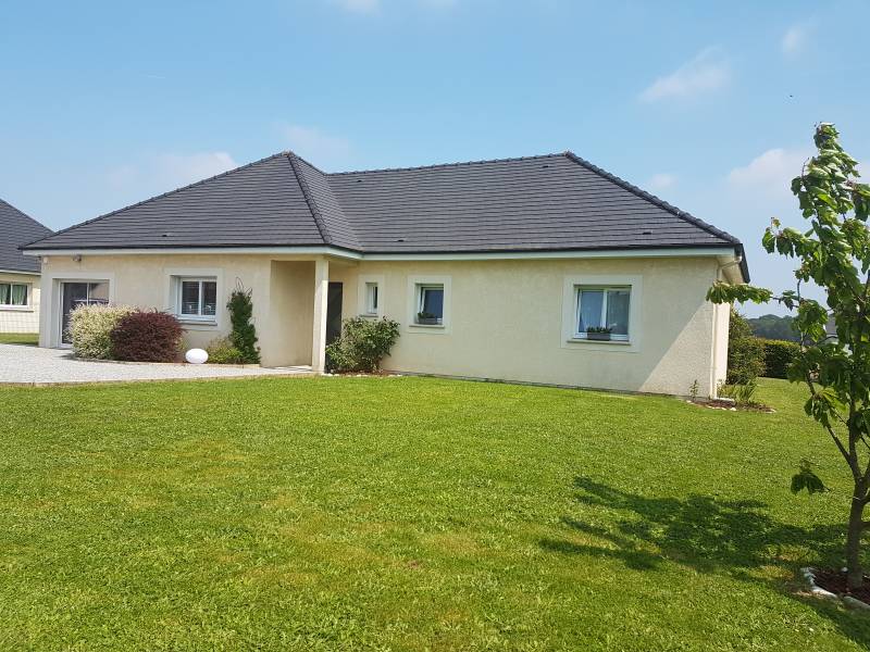 A vendre maison récente de plain pied de 142 m² habitable sur un terrain de 1210 m² à Surville 27400