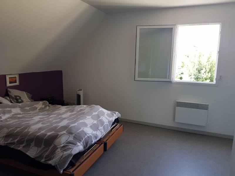 En vente maison récente avec 4 chambres et un jardin à Val de Reuil (27100)