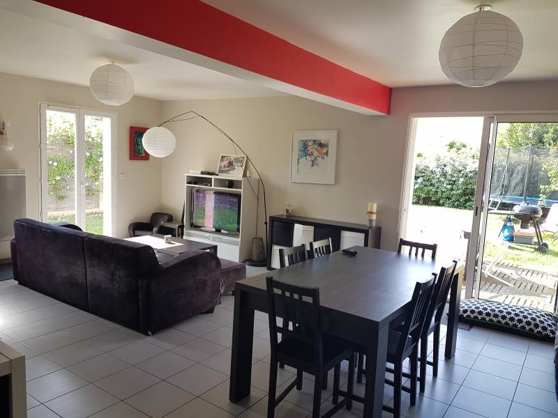 Achetez une maison récente de 110 m² et un séjour lumineux de 32 m² sur la commune de Val de Reuil (27100)