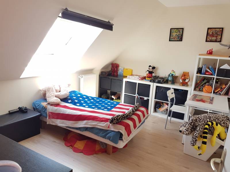 A vendre maison d'habitation récente avec 5 chambres dont une en rez-de-chaussée à Louviers 27400