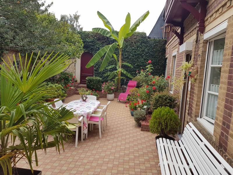 Achetez une maison de ville atypique en parfait état sur le centre de ville de Louviers (27400)
