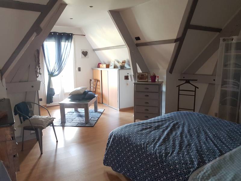 A vendre maison de style normand de 165 m² type F5 avec 3 chambres et un bureau sur la commune d'amfreville sur iton (27400)