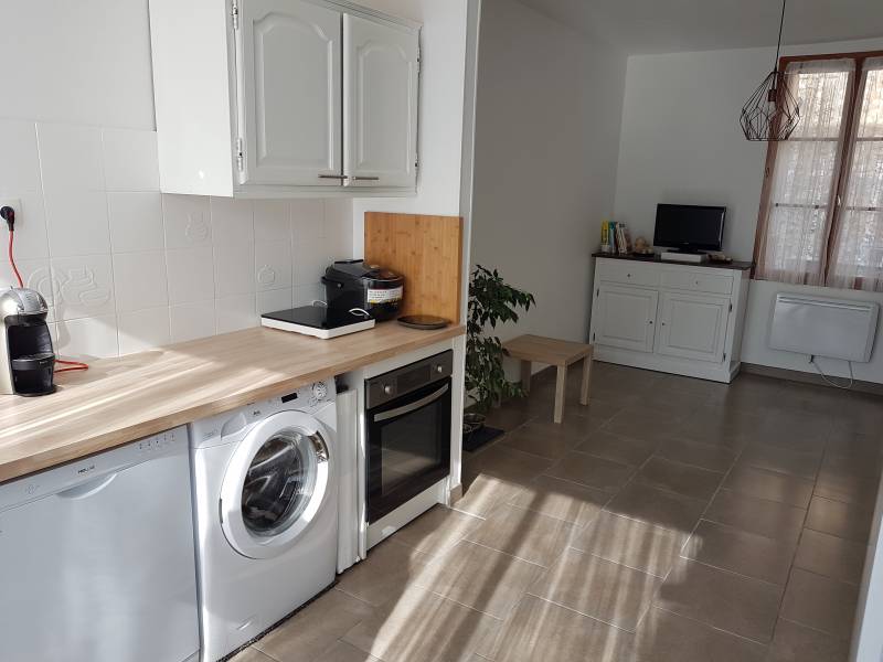 a vendre maison ancienne lumineuse de 75 m² avec 2 chambres, bureau et jardin sur la commune de Andé (27430)