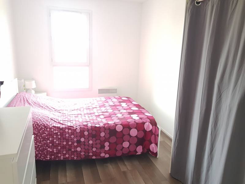 En vente dans une résidence récente appartement F3 sur la commune de Val de Reuil