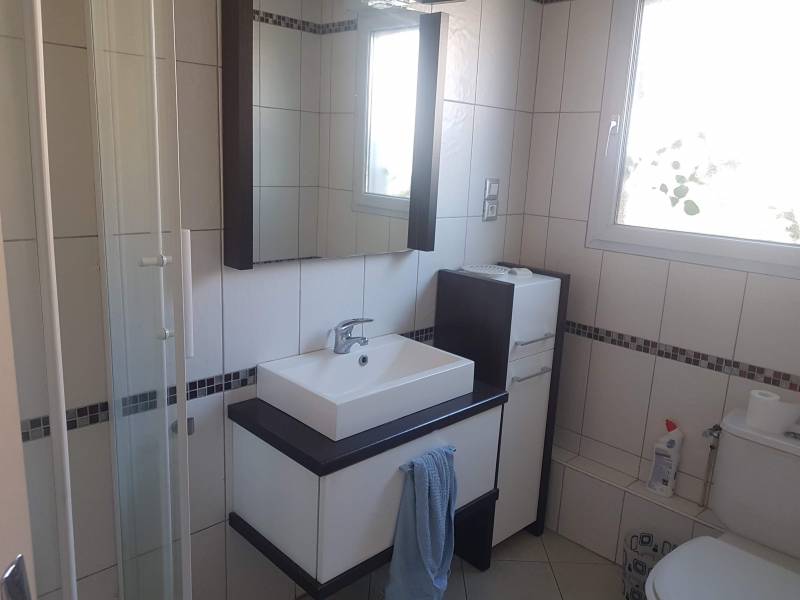 A vendre maison 95 m² habitable 3 chambres, 2 salle de douche et un jardin à Val de Reuil prohe le vaudreuil