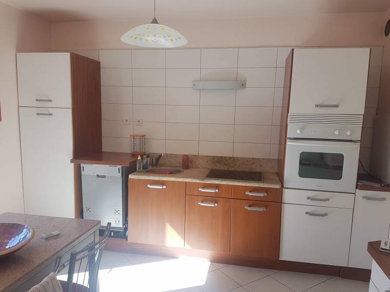 achetez una maison F4 avec une cuisine équipée et 3 chambres à val de Reuil