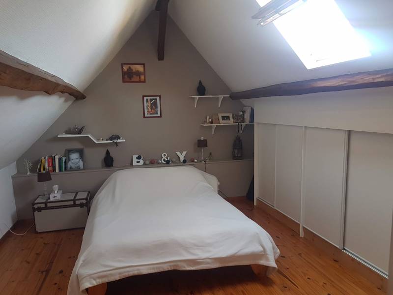 A vendre maison ancienne en pierres avec 3 chambres à 5 min de saint pierre du vauvray( 27430)