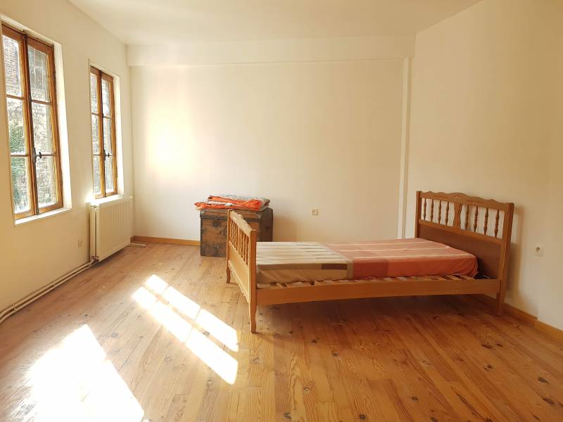 Achetez en centre ville une maison de ville avec 3 chambres et un jardin sur la commune de pont de l'Arche