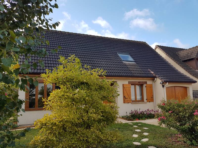 a vendre maison F5 en parfait état sur la commune de Val de Reuil