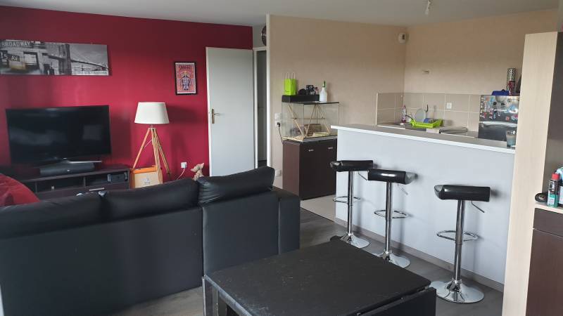 A vendre appartement F2 de 53 m² spécial investisseur loué 369 €/mois sur la commune de Val de Reuil (27100)