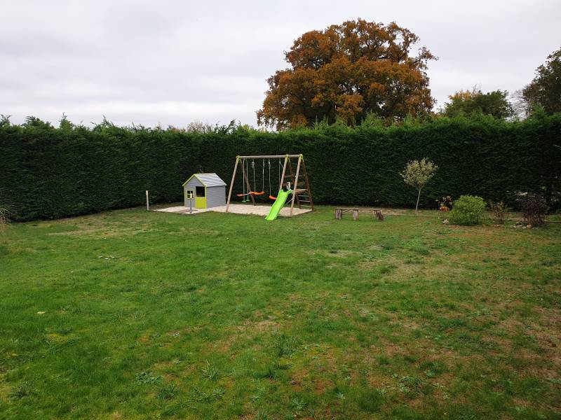 Maison T4 avec bureau de 106m² à PONT DE L'ARCHE PONT DE L'ARCHE PROCHE A13 AXE PARIS - ROUEN 