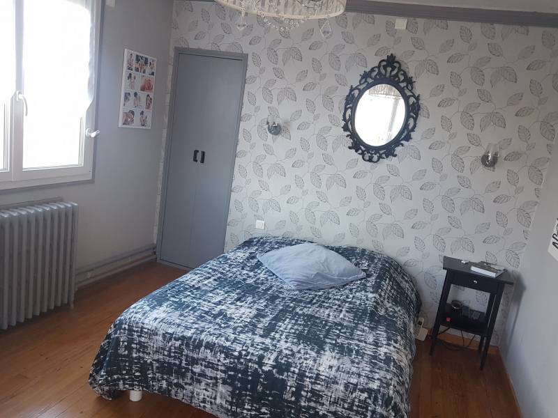 en vente maison ancienne en bon état de 85 m² avec 3 chambres et un bureau sur la commune de Pont de l'Arche