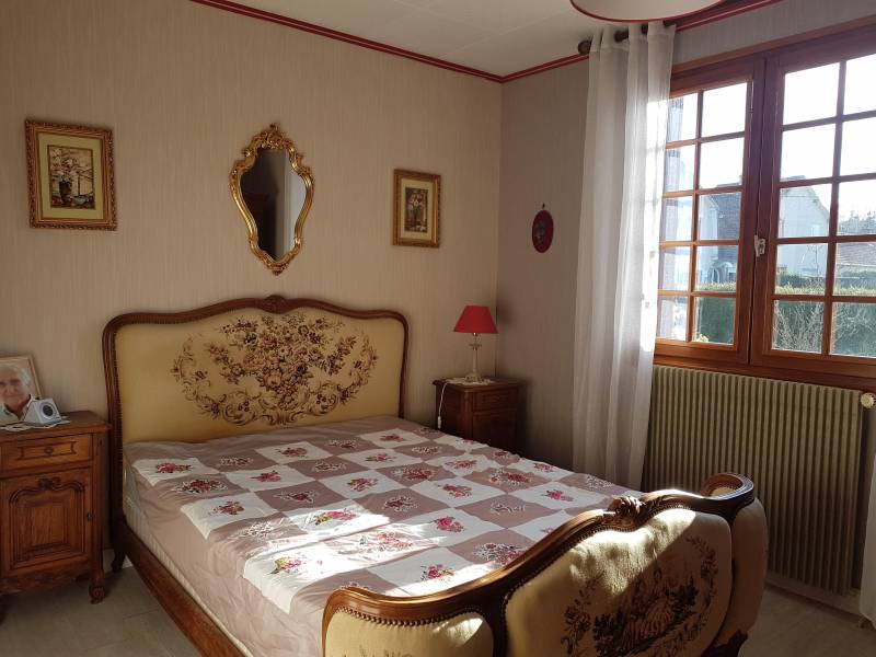 en vente maison de plain pied avec 2 chambres et un sous sol sur la commune de Les Damps