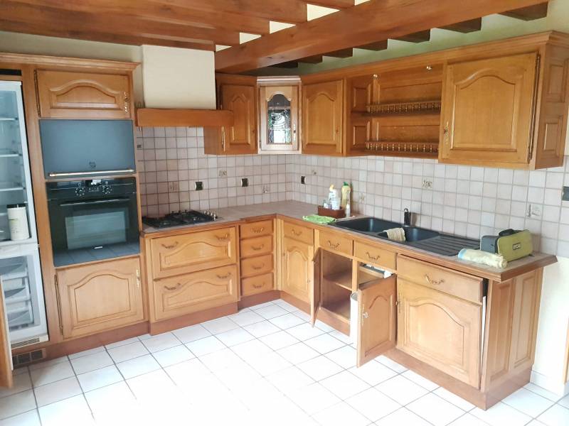 En vente maison ancienne F4 proche de la gare de Val de Reuil sur la commune de Léry