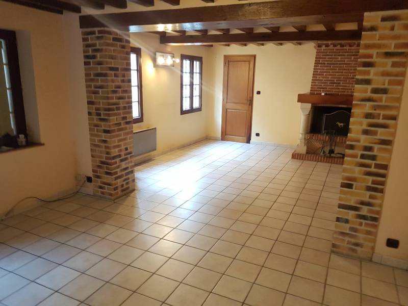 Achetez une maison ancienne de 111 m² habitable type F3 avec un grand séjour garare et jardin à Léry