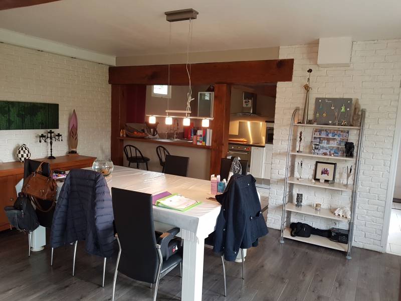 Vends maison ancienne rénovée de 133 m² avec 3 chambres, garage cave et jardin à Incarville