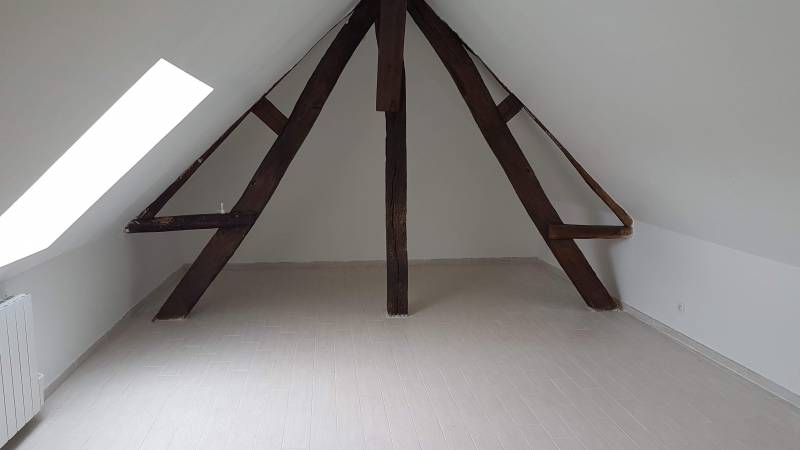 achetez une maison ancienne rénovée avec 3 chambres et un jardin à Le Vaudreuil