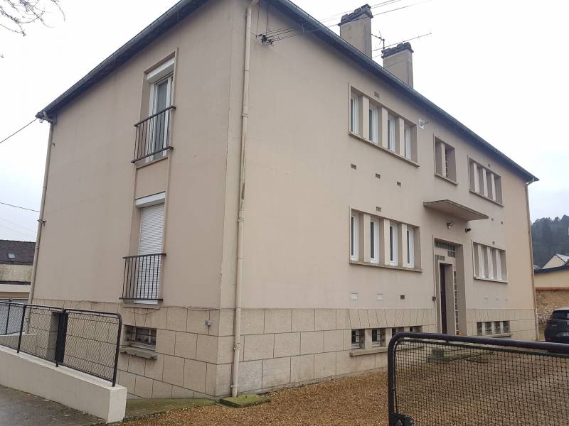 En vente dans petite copropriété appartement F3 de 61 m² en très bon état à Louviers