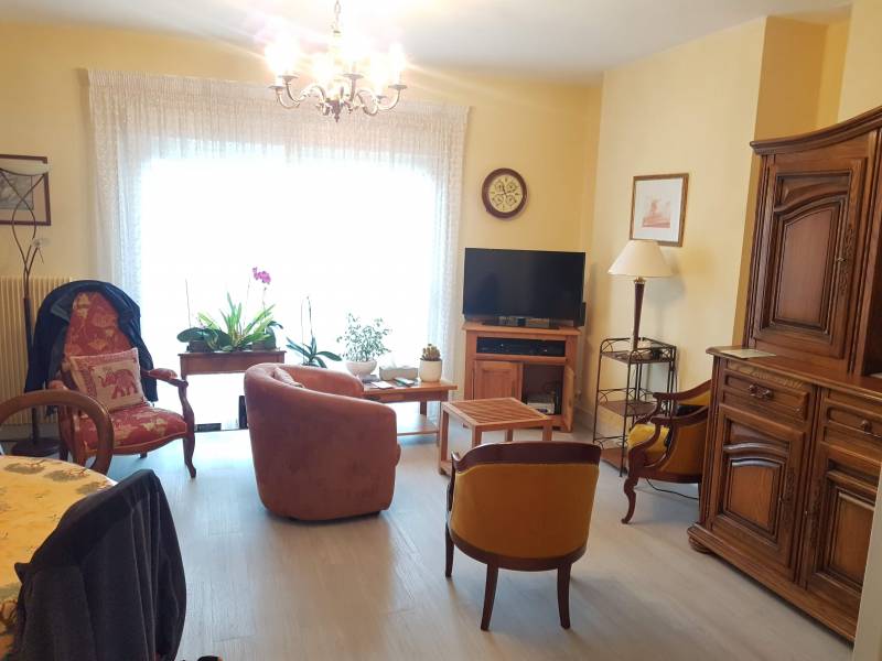 Achetez un appartement F3 de 61 m² avec balcon garage et cave proche du centre ville de Louviers